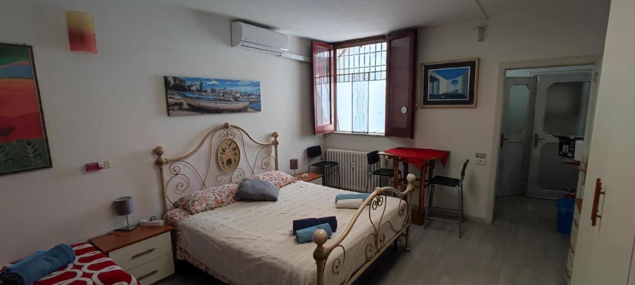 Super Central Studio, No Noise, Near Seaside, Shops باري المظهر الخارجي الصورة