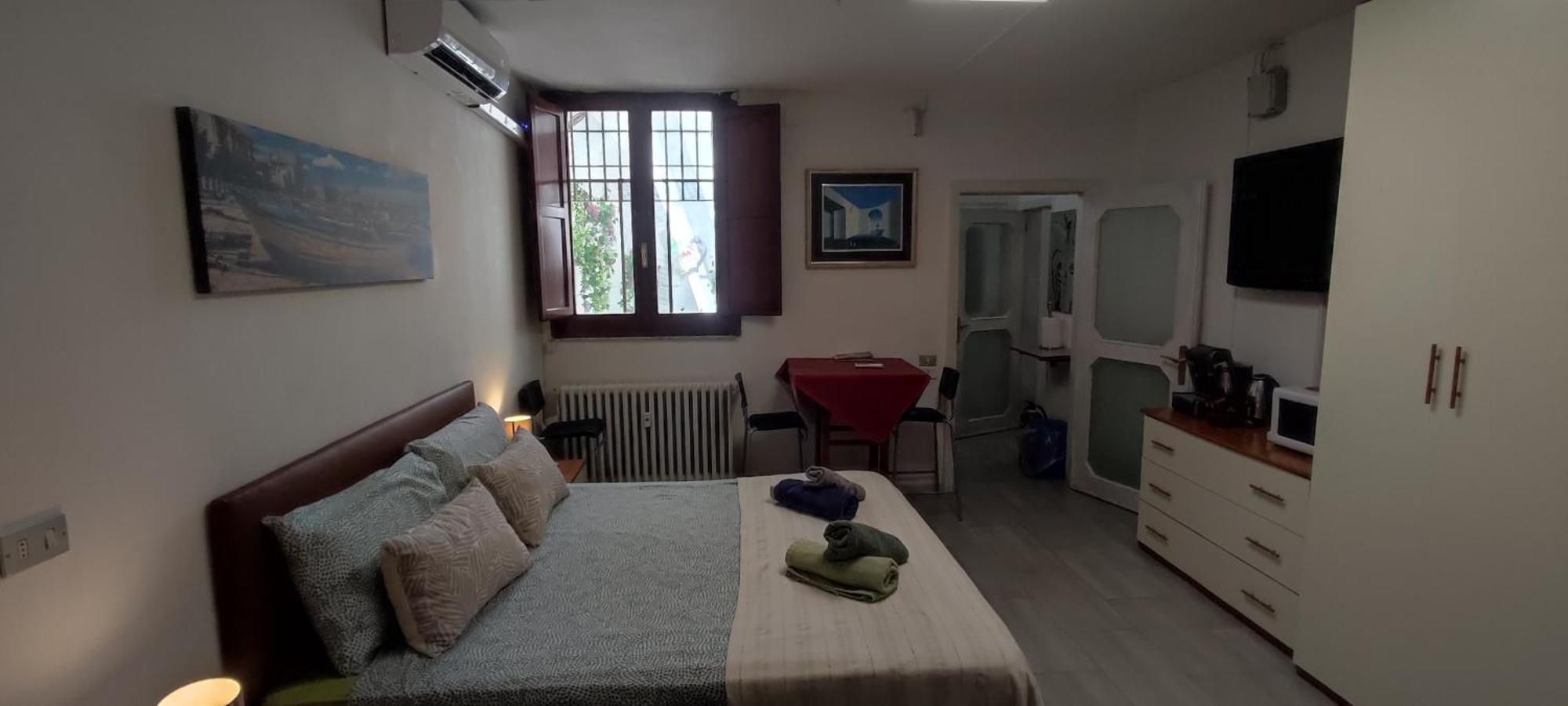 Super Central Studio, No Noise, Near Seaside, Shops باري المظهر الخارجي الصورة